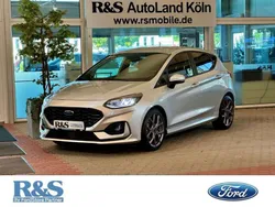 Polarsilber metallic Gebraucht 2022 Ford Fiesta ST-Line Kleinwagen | 20.500 € (Fairer Preis)