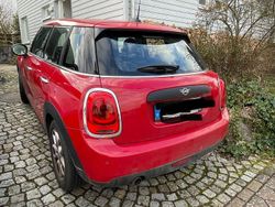 Rot Gebraucht 2019 Mini ONE Kleinwagen | 15.600 € (Fairer Preis)