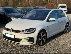 Oryxweiß perlmutteffekt Gebraucht 2017 VW Golf VII GTI Kleinwagen | 20.390 € (Teuer)