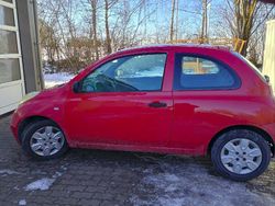 Rot Gebraucht 2004 Nissan Micra Kleinwagen | 1.000 € (Guter Preis)