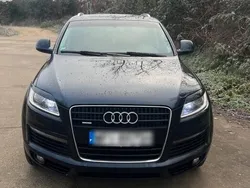 Blau Gebraucht 2007 Audi Q7 SUV | 7.500 €