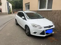 Weiß Gebraucht 2013 Ford Focus Kombi | 3.500 € (Guter Preis)