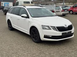Candyweiss Gebraucht 2019 Skoda Octavia Soleil Kombi | 9.699 € (Superpreis)