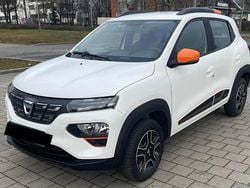 Weiß Gebraucht 2022 Dacia Spring Comfort Plus Kleinwagen | 10.500 € (Guter Preis)