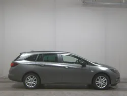 Grau Gebraucht 2022 Opel Astra Business Kombi | 9.380 € (Guter Preis)