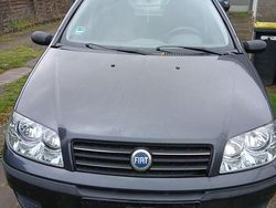 Grau Gebraucht 2003 Fiat Punto Kleinwagen | 1.175 € (Fairer Preis)