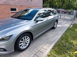 Silber Gebraucht 2020 VW Passat Kombi | 18.100 € (Fairer Preis)