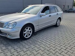 Grau Gebraucht 2004 Mercedes C200 Avantgarde Kombi | 2.400 € (Fairer Preis)