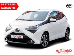 Weiß Gebraucht 2019 Toyota Aygo X-play Kleinwagen | 12.950 € (Etwas zu teuer)