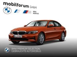 Orange Gebraucht 2021 BMW 320 Sport Line Limousine | 29.910 € (Guter Preis)