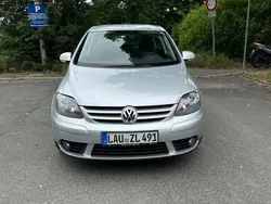 Silber Gebraucht 2006 VW Golf Plus Comfortline Van / Kleinbus | 2.800 € (Fairer Preis)