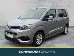 Silber Gebraucht 2020 Toyota Proace Verso City Kombi | 20.490 € (Fairer Preis)