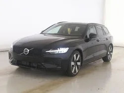 Onyx black / metallic (metallic) Gebraucht 2024 Volvo V60 Plus Kombi | 44.900 € (Teuer)