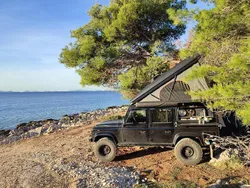 Schwarz Gebraucht 2006 Land Rover Defender SUV | 59.500 €