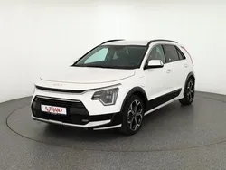 Schneeweiss (metallic) Gebraucht 2022 Kia Niro 2 SUV | 29.890 € (Fairer Preis)
