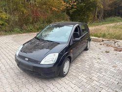 Schwarz Gebraucht 2005 Ford Fiesta Kleinwagen | 2.000 € (Etwas zu teuer)