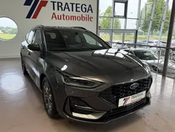 Magnetic grau Gebraucht 2024 Ford Focus ST-Line Kombi | 26.490 € (Guter Preis)