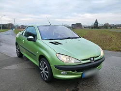 Grün Gebraucht 2003 Peugeot 206 CC Cabrio | 1.600 €