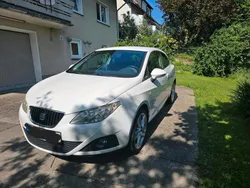 Weiß Gebraucht 2009 Seat Ibiza Kleinwagen | 4.499 € (Etwas zu teuer)