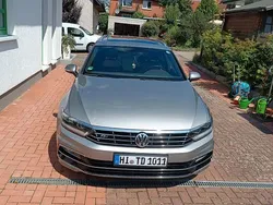 Grau Gebraucht 2015 VW Passat Highline Limousine | 11.000 € (Fairer Preis)