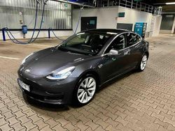 Grau Gebraucht 2019 Tesla Model 3 Limousine | 24.000 € (Fairer Preis)