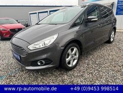Grau Gebraucht 2016 Ford S-MAX Business Edition Van / Kleinbus | 7.700 € (Guter Preis)