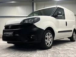 Weiss Gebraucht 2021 Fiat Doblò Van / Kleinbus | 8.280 € (Guter Preis)