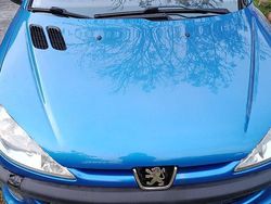Blau Gebraucht 2003 Peugeot 206 CC Cabrio | 850 € (Fairer Preis)