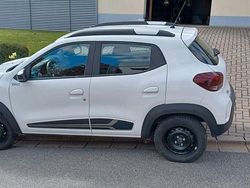 Weiß Gebraucht 2022 Dacia Spring Essentiel Kleinwagen | 9.500 € (Fairer Preis)