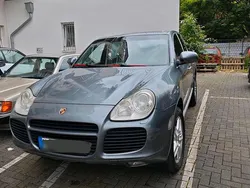 Grau Gebraucht 2005 Porsche Cayenne Turbo SUV | 7.999 €