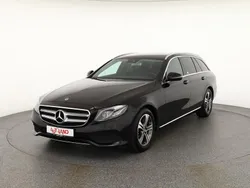 Schwarz Gebraucht 2017 Mercedes E200 Avantgarde | 25.990 € (Guter Preis)