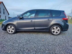 Schwarz Gebraucht 2009 Renault Grand Scénic III Avantage Van / Kleinbus | 4.999 € (Teuer)