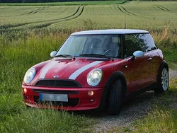Rot Gebraucht 2005 Mini Cooper Kleinwagen | 1.650 € (Teuer)