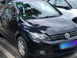 Schwarz Gebraucht 2011 VW Golf VI Limousine | 5.400 € (Fairer Preis)