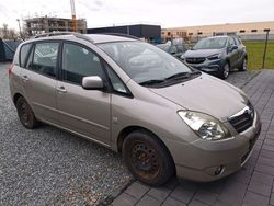 Silber Gebraucht 2004 Toyota Corolla Verso Sol Van / Kleinbus | 2.800 € (Guter Preis)