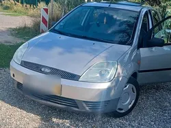 Silber Gebraucht 2002 Ford Fiesta Kleinwagen | 700 € (Guter Preis)