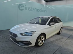 Weiß Gebraucht 2024 Seat Leon FR Van / Kleinbus | 27.400 € (Fairer Preis)