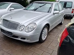 Silber Gebraucht 2003 Mercedes E270 Elegance Limousine | 2.800 € (Superpreis)