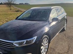 Schwarz Gebraucht 2018 VW Passat Highline Kombi | 15.490 € (Fairer Preis)