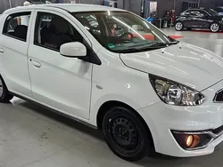 Weiß Gebraucht 2017 Mitsubishi Space Star Kleinwagen | 3.599 € (Guter Preis)