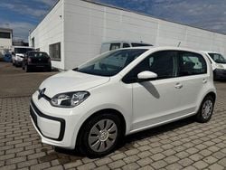 Weiß Gebraucht 2017 VW up! Kleinwagen | 6.499 € (Etwas zu teuer)
