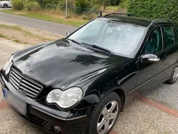 Schwarz Gebraucht 2004 Mercedes C180 Kombi | 2.400 € (Fairer Preis)