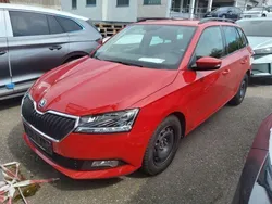 Velvetrot metallic met. Gebraucht 2022 Skoda Fabia Best of Kombi | 19.630 € (Fairer Preis)