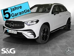 Manufaktur lack manufaktur opali Gebraucht 2024 Mercedes GLC300e AMG SUV | 71.999 €