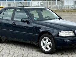 Blau Gebraucht 1994 Mercedes C280 Limousine | 2.222 €