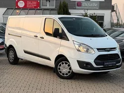 Weiß Gebraucht 2018 Ford Transit Custom Trend Van / Kleinbus | 14.500 €