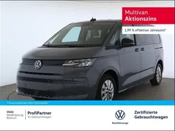 Grau Gebraucht 2024 VW Multivan Basis Van / Kleinbus | 46.120 €