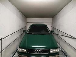 Grün Gebraucht 2025 Audi 80 Limousine | 6.000 € (Teuer)