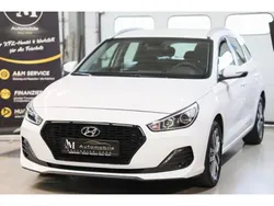 Polar white / sol Gebraucht 2019 Hyundai i30 Trend Kombi | 12.999 € (Superpreis)