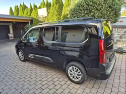 Schwarz Gebraucht 2021 Citroën Berlingo Feel Van / Kleinbus | 21.900 € (Teuer)